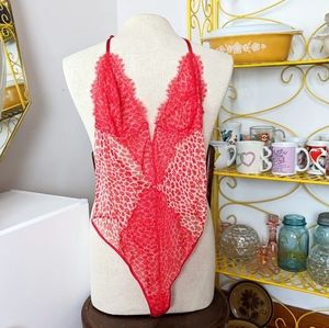 NWT Victoria's Secret Valentine's Lips Print Lingerie